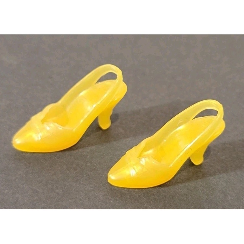 Barbie Yellow HighHeels‎ Pumps Shoes Doll Shoe Accessories